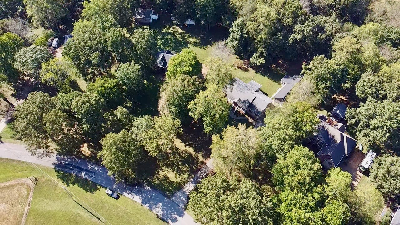 320 Spring Valley Drive Cottontown TN 37048