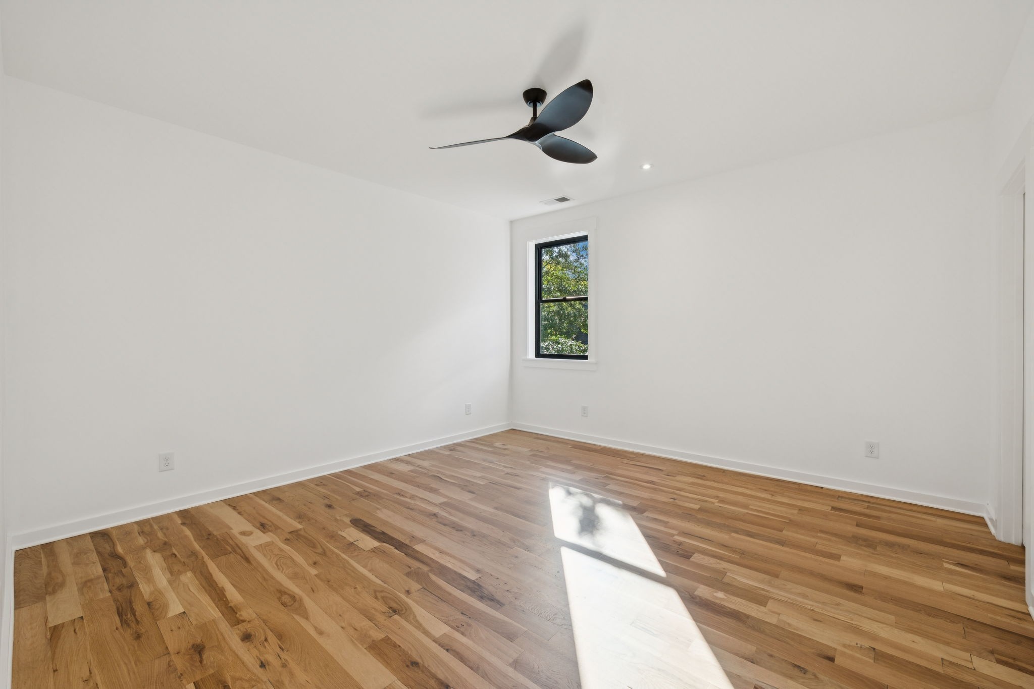 1112 Caldwell Lane Nashville TN 37204