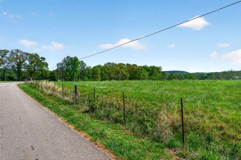 515 Jericho Road Quebeck TN 38579