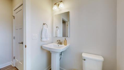 2558 Grove Park Way Columbia TN 38401