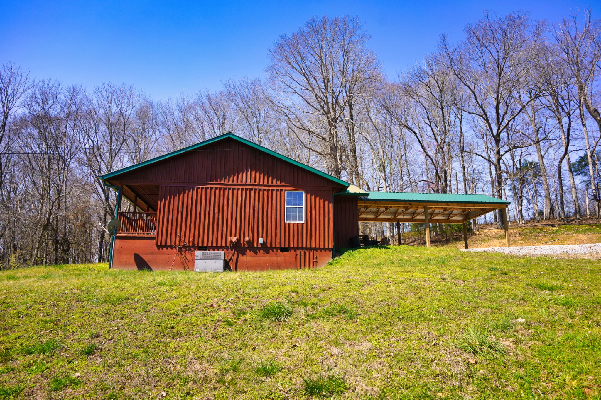 2300 Bear Creek Road Vanleer TN 37181