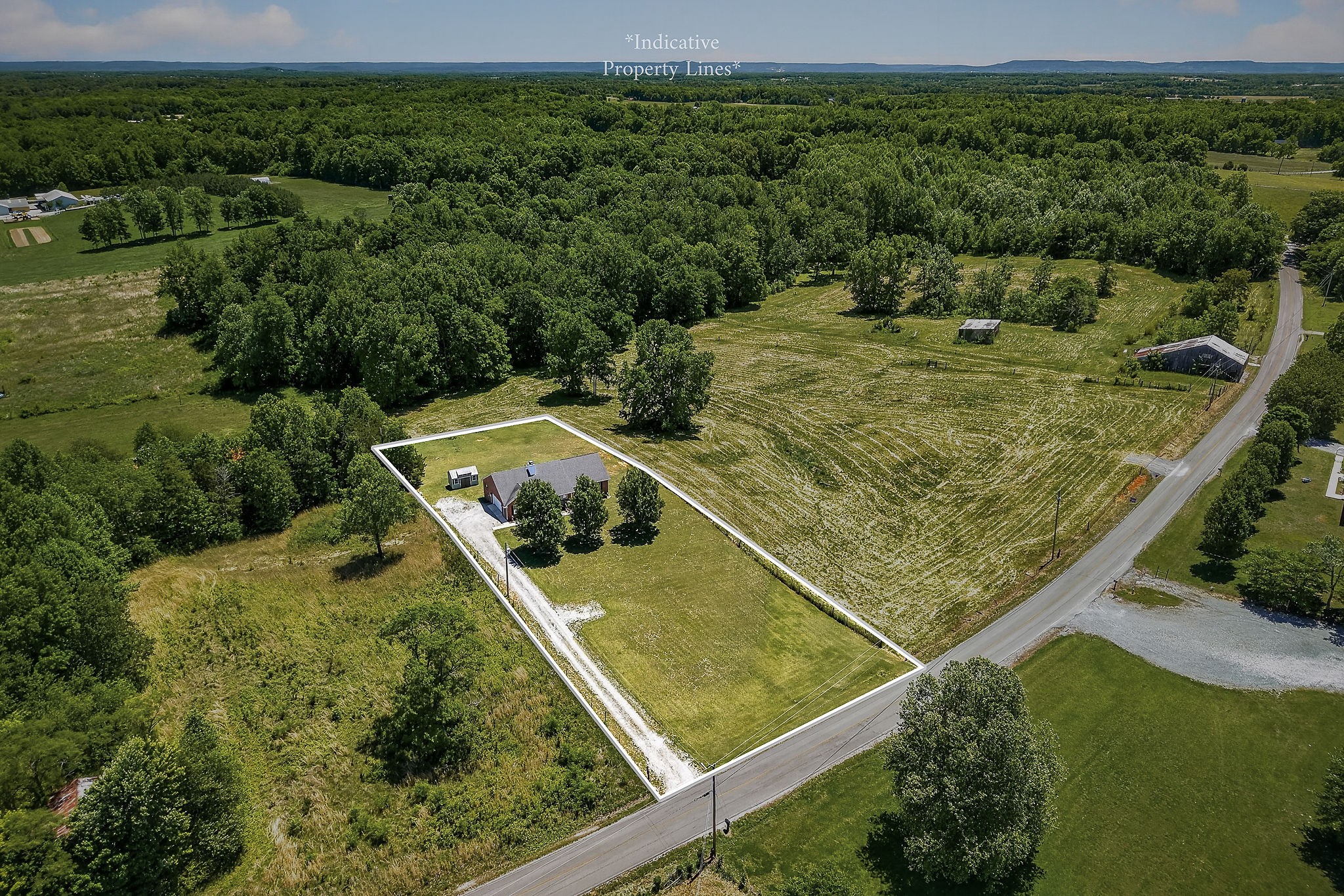 3215 Banks Pisgah Road Smithville TN 37166