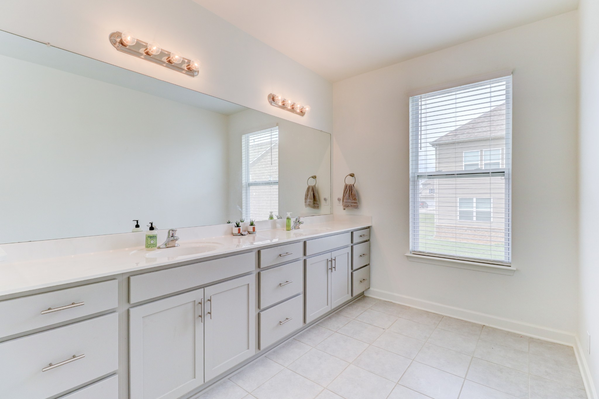 4012 Jacobcrest Lane Murfreesboro TN 37128