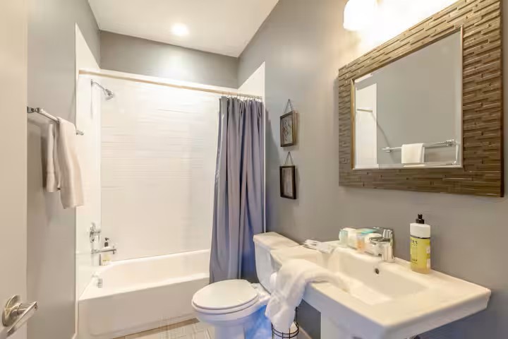 1204 N 8th Street Nashville TN 37207