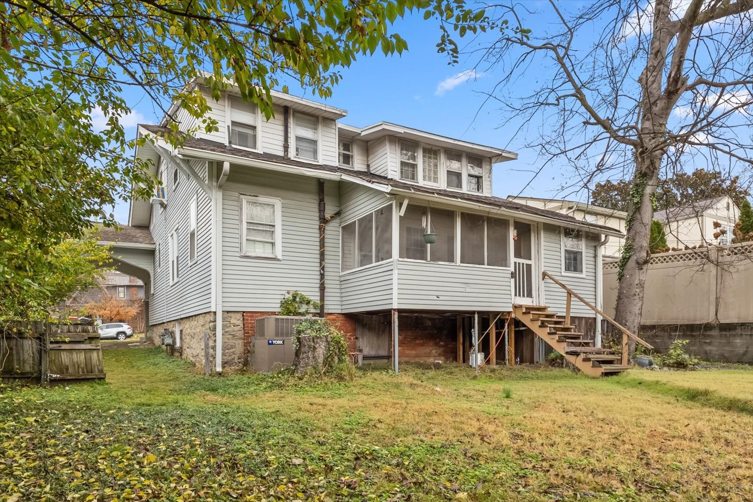 2503 Sunset Place Nashville TN 37212