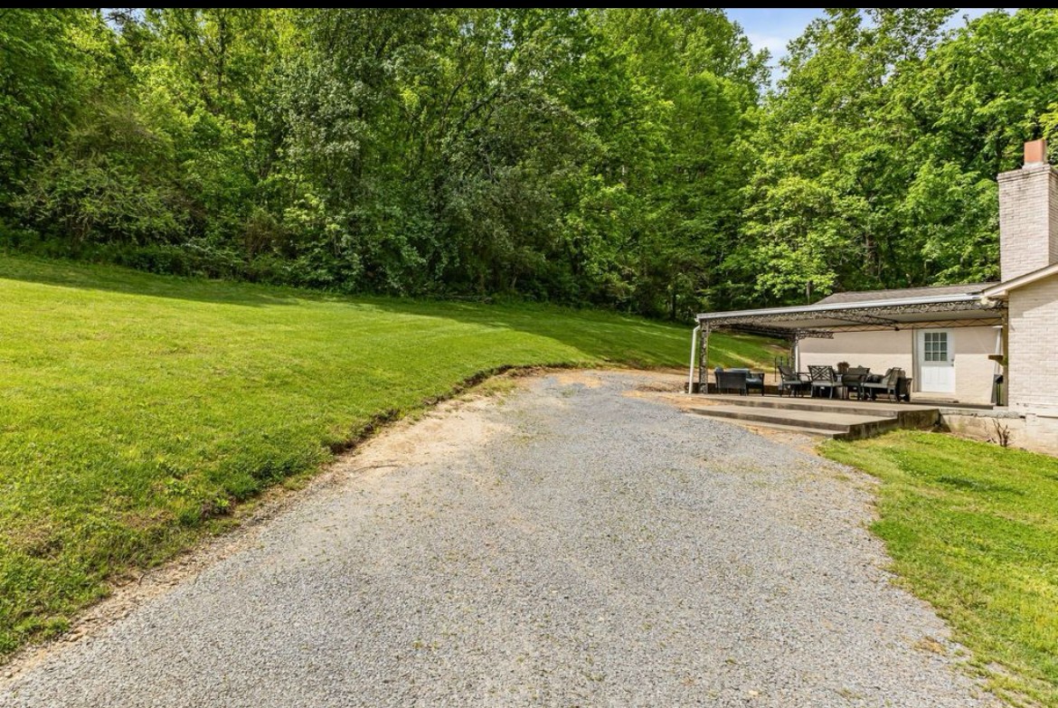 9005 Highway 100 Nashville TN 37221