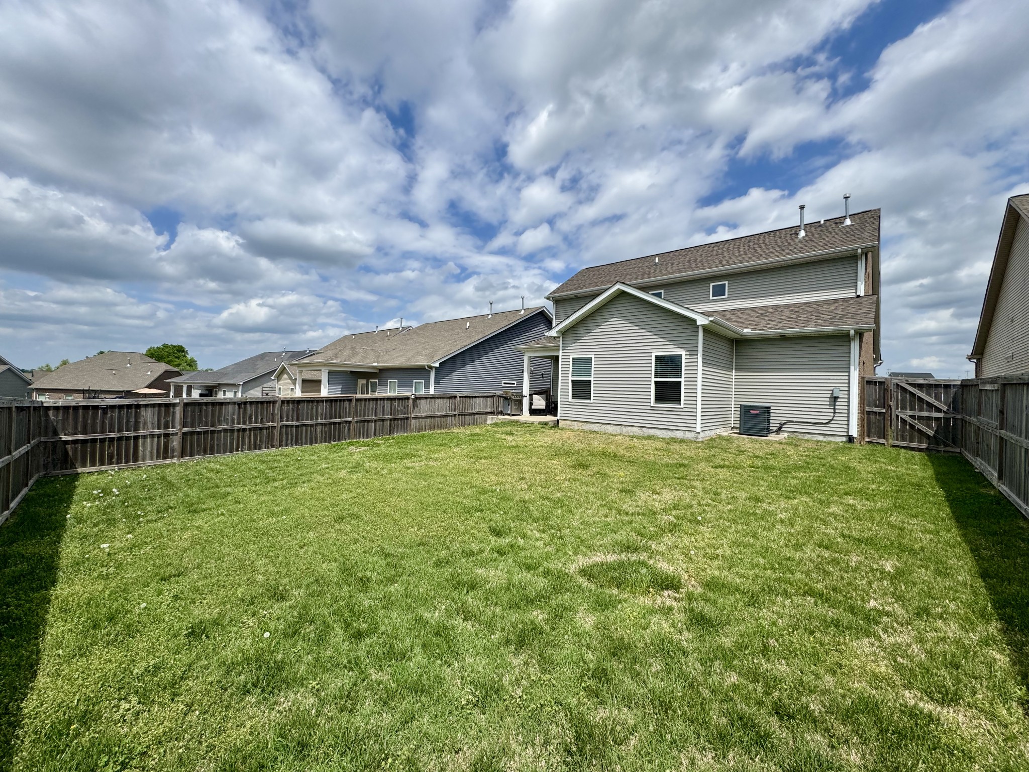 1319 Coates Lane Gallatin TN 37066