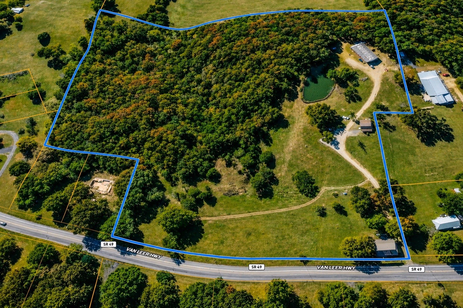 3135 Vanleer Highway Charlotte TN 37036