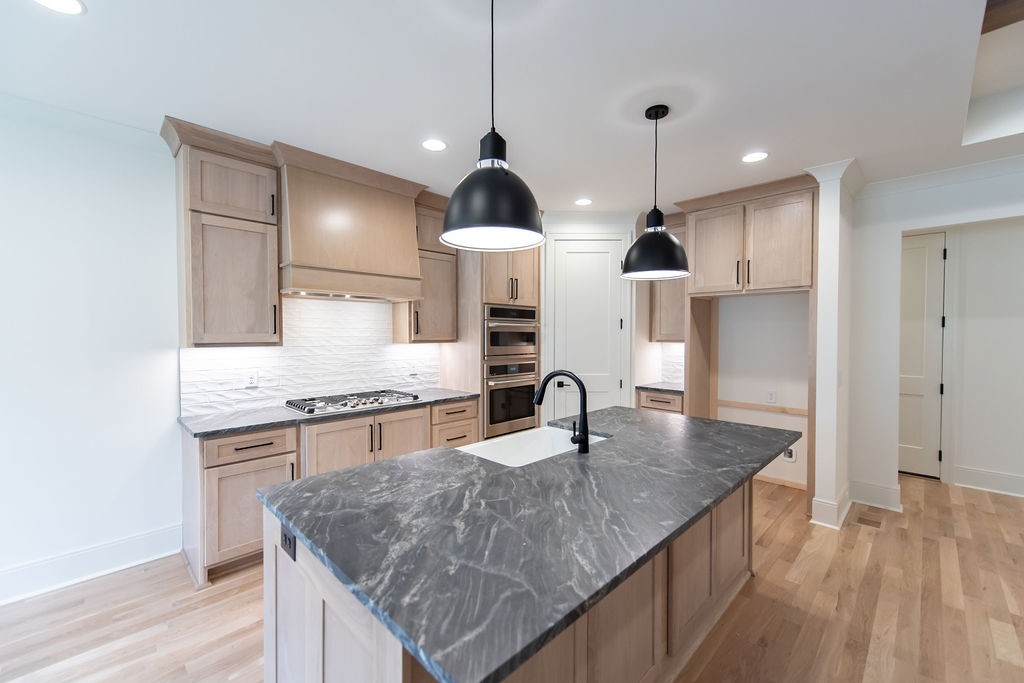 615 Hollow Wood Trail Mount Juliet TN 37122