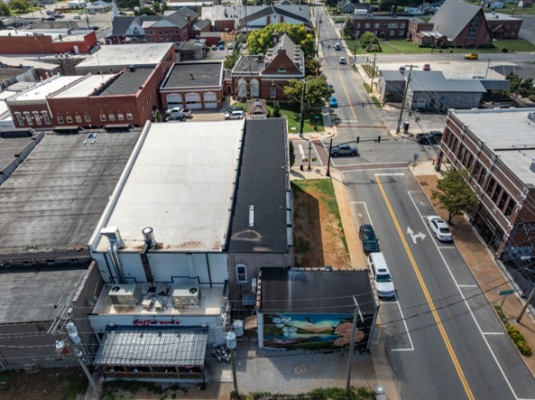 160 1st Ave, NW Winchester TN 37398