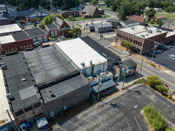 160 1st Ave, NW Winchester TN 37398