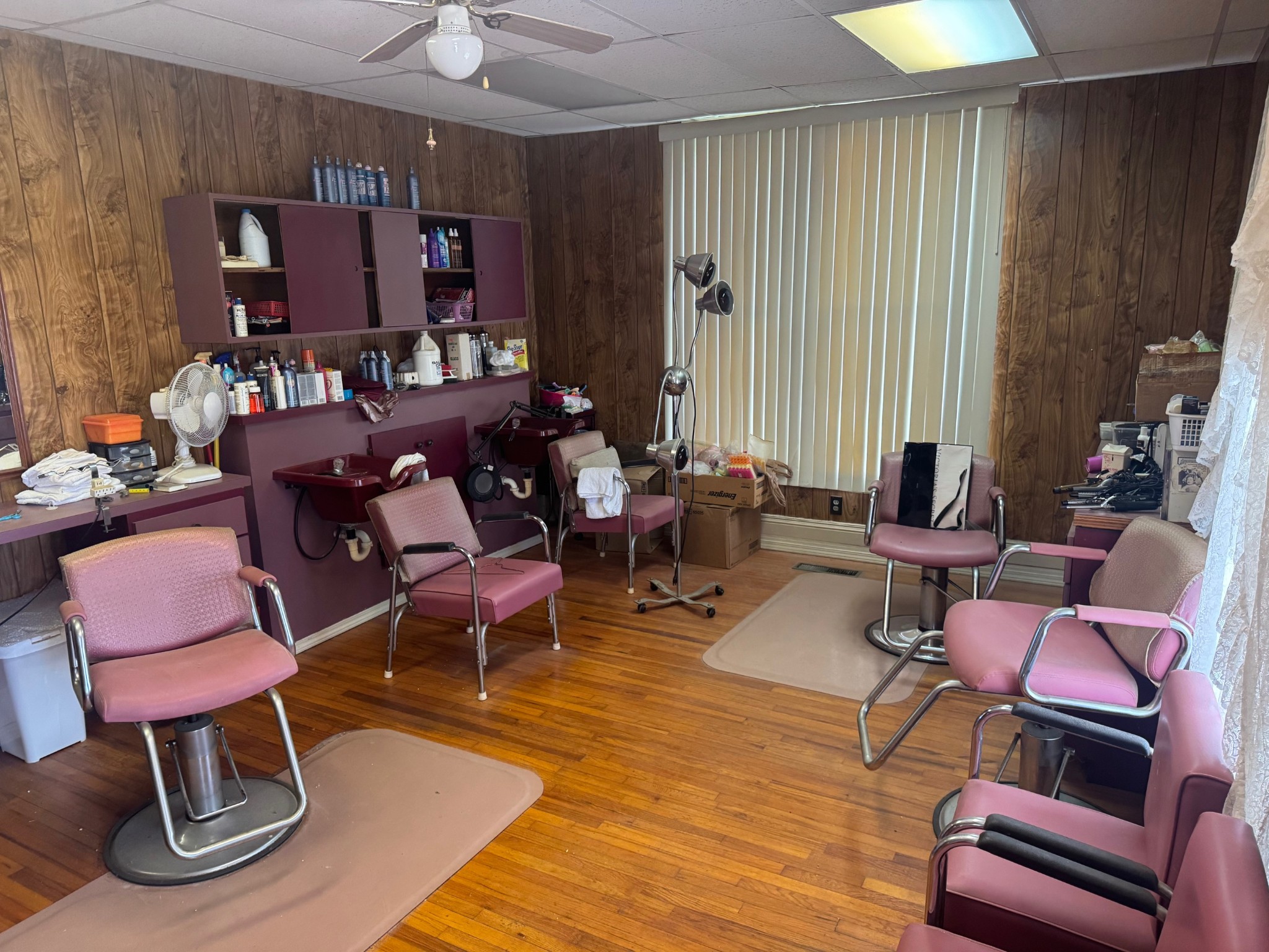 223 N Main Street Dickson TN 37055