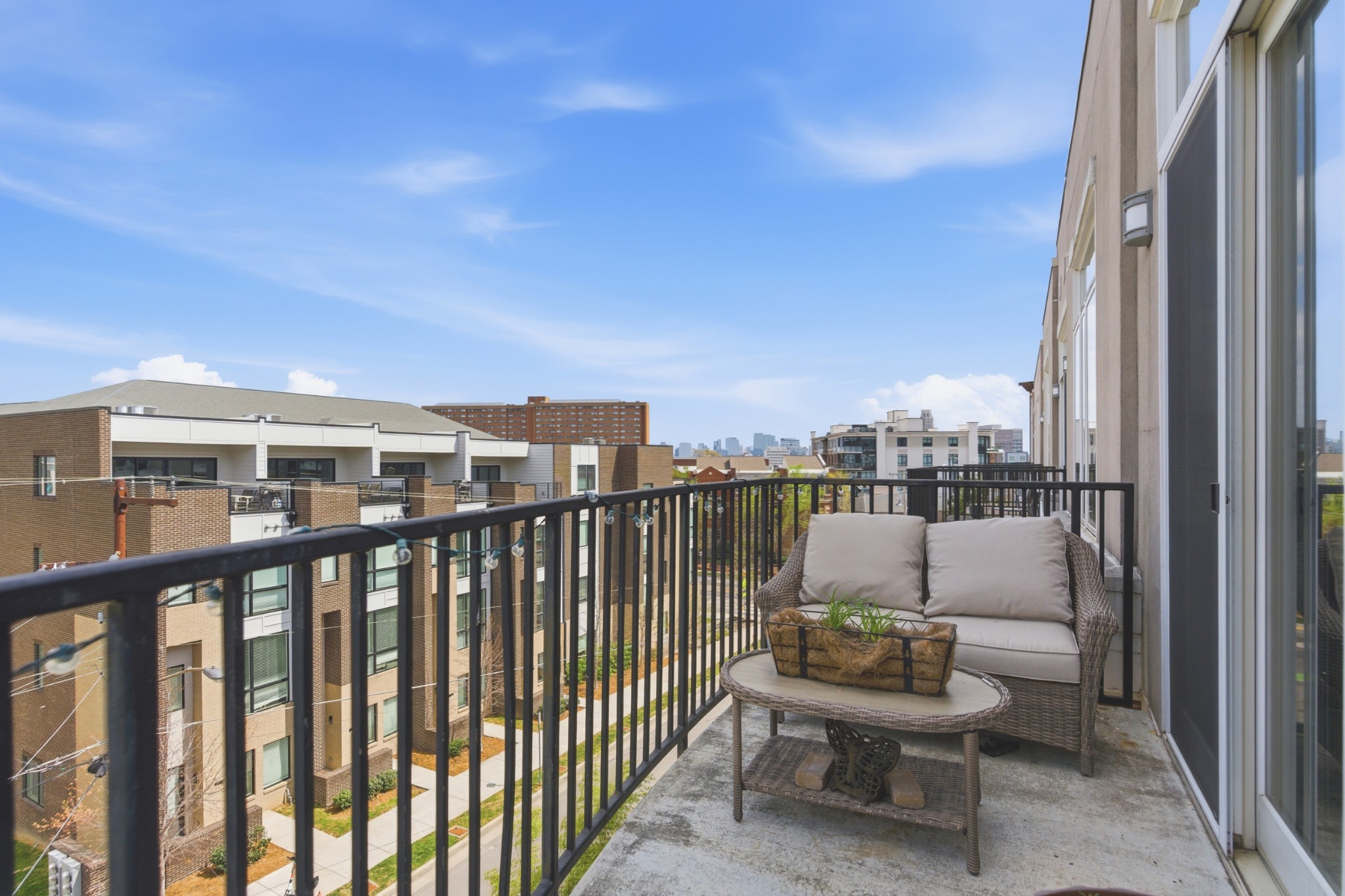 205 31st Ave, N Nashville TN 37203