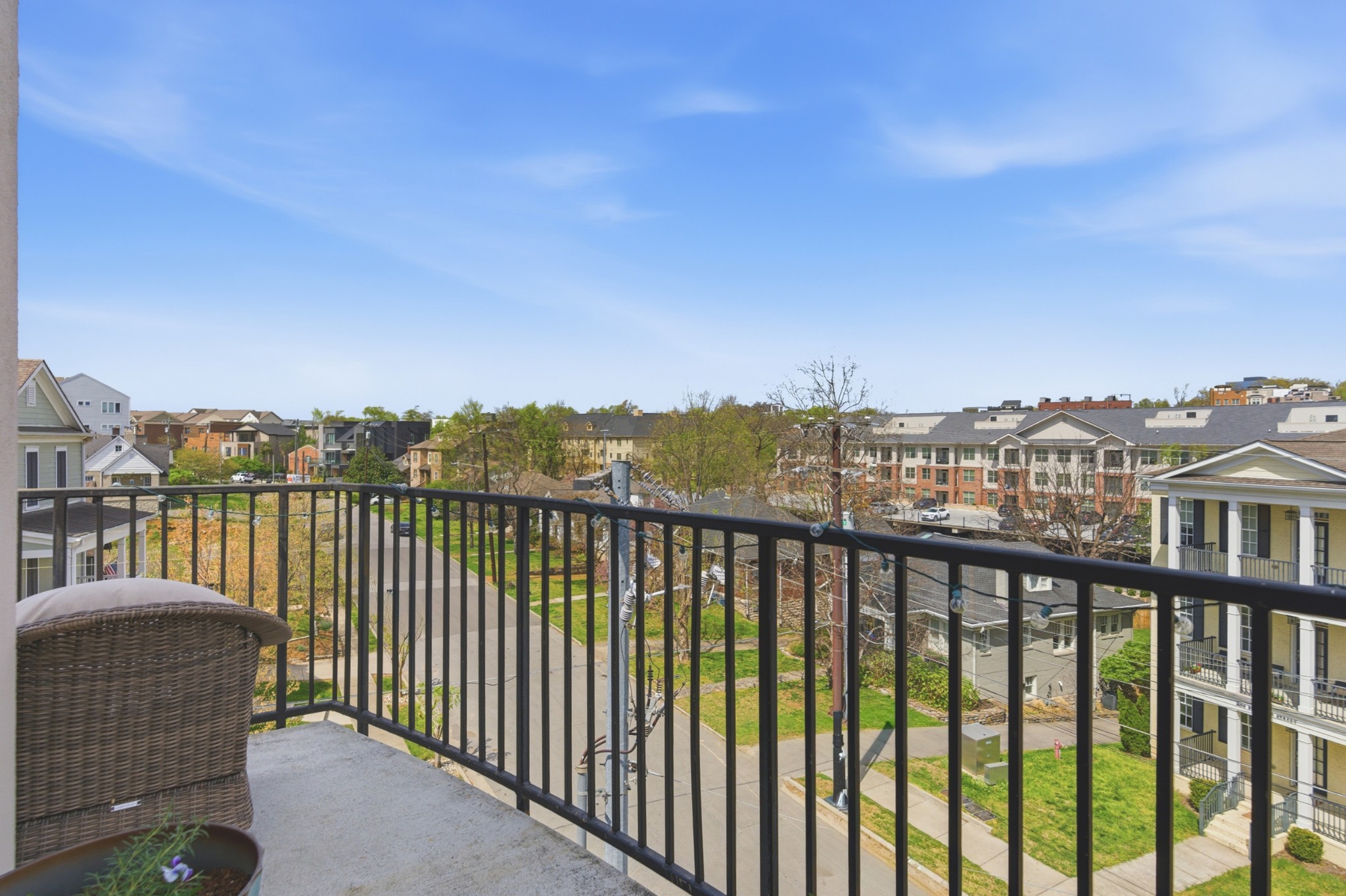205 31st Ave, N Nashville TN 37203