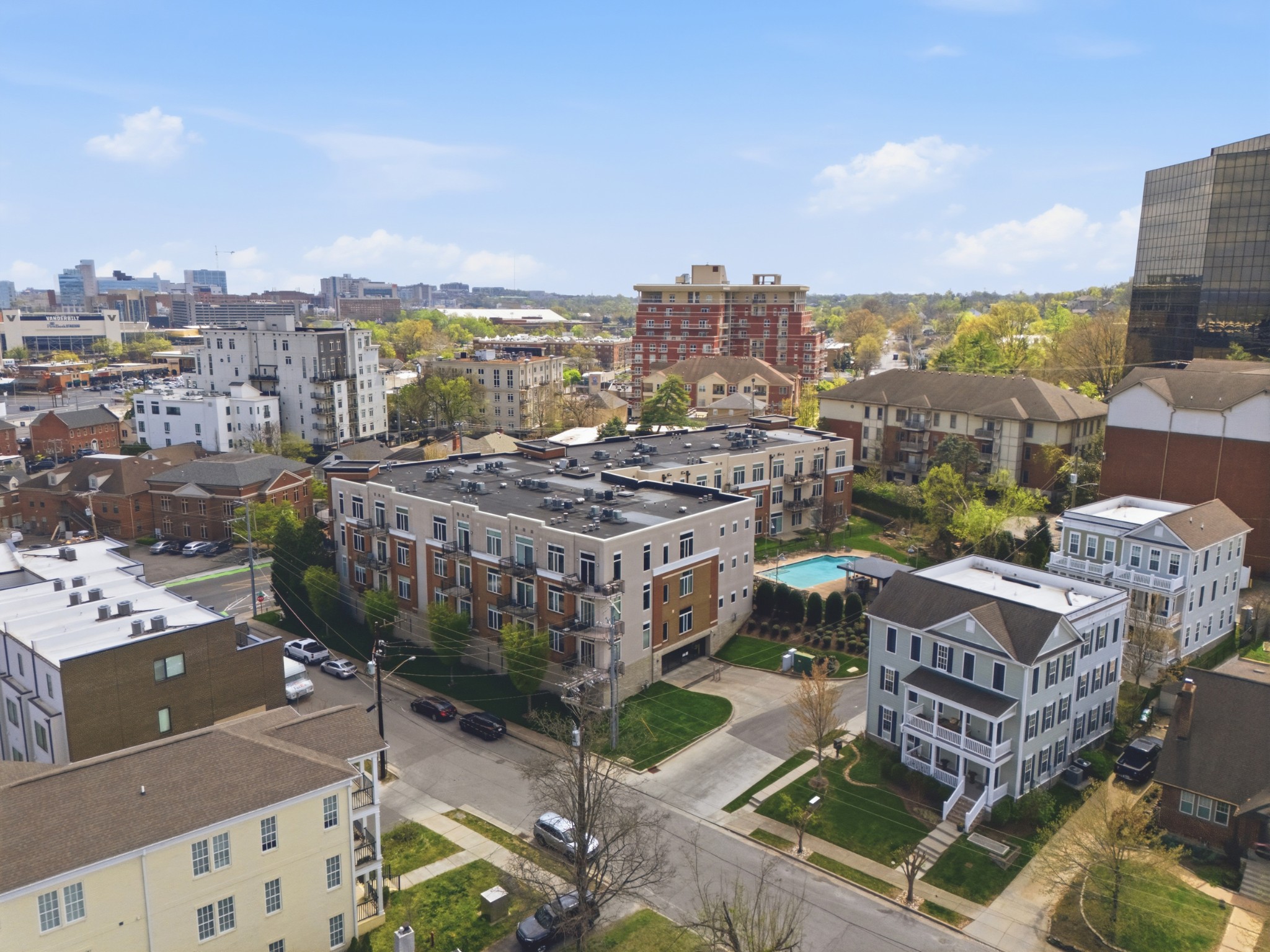 205 31st Ave, N Nashville TN 37203