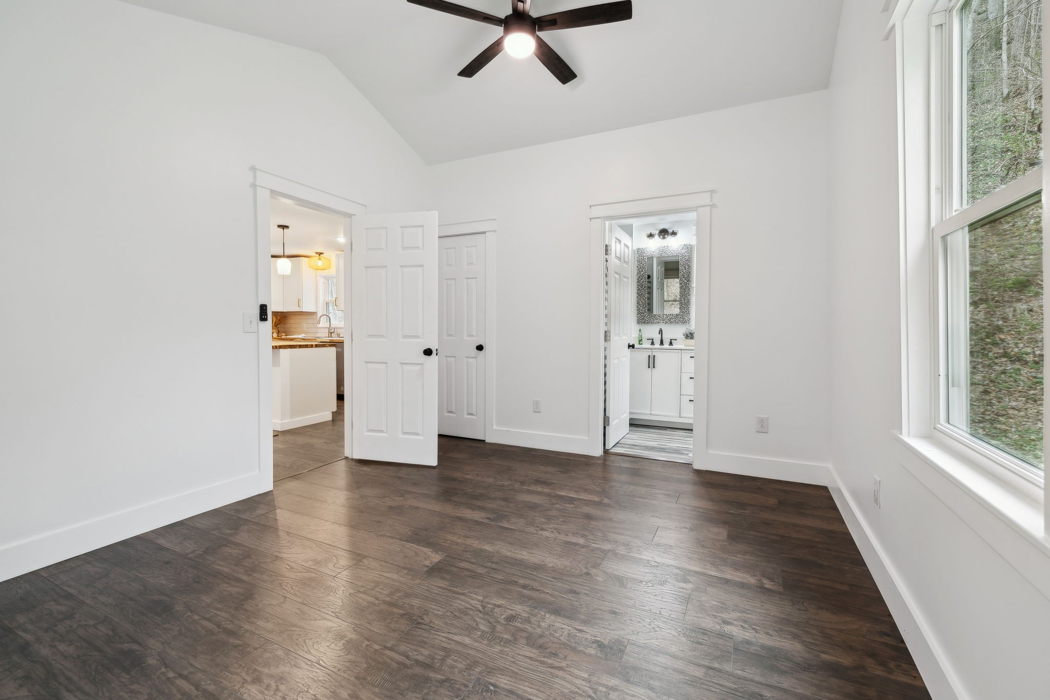 1069 Pleasant Shade Highway Pleasant Shade TN 37145