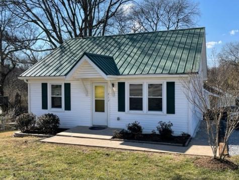 217 Santa Fe Pike Columbia TN 38401