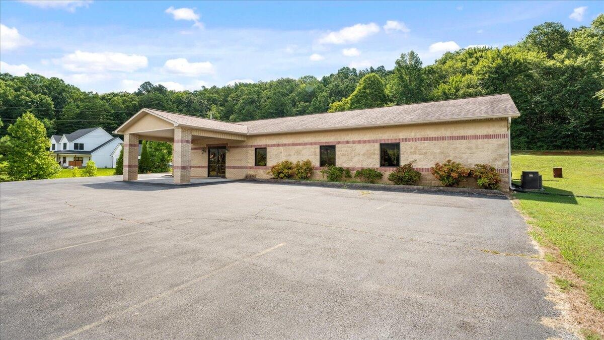 25902 Rhea County Highway Spring City TN 37381