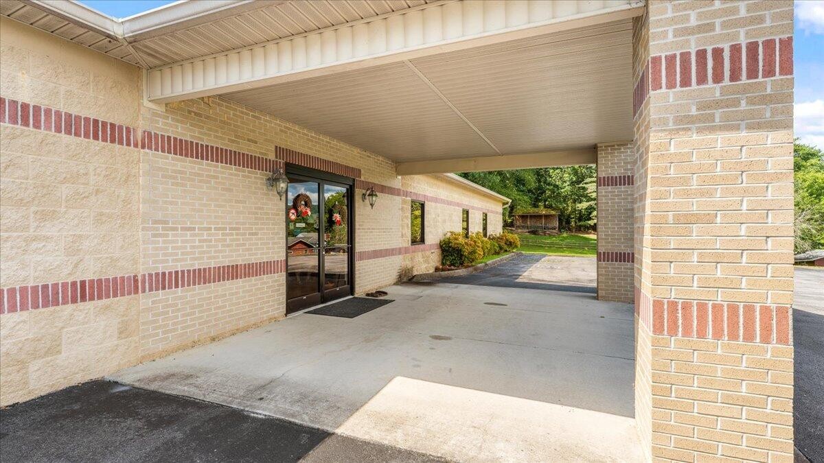 25902 Rhea County Highway Spring City TN 37381