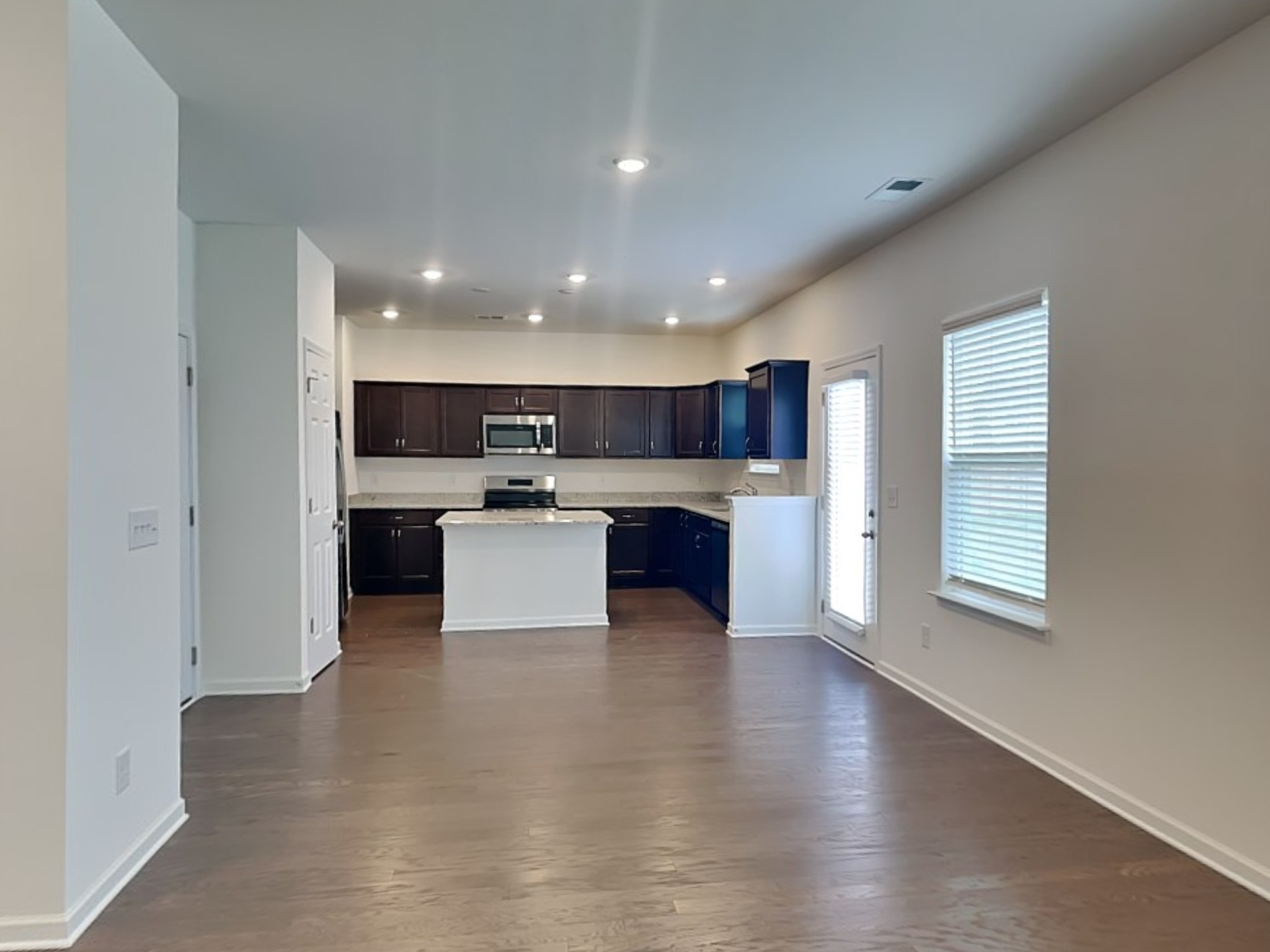 157 Crabourne Drive White House TN 37188