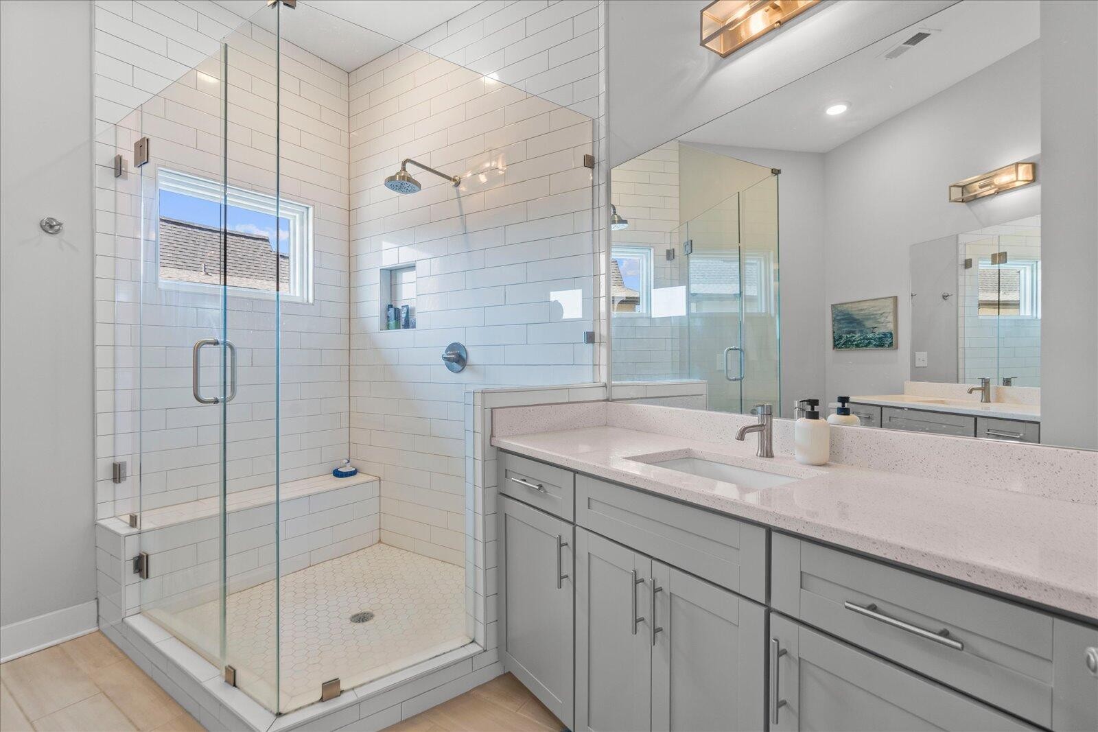 697 Burnside Place Chattanooga TN 37408
