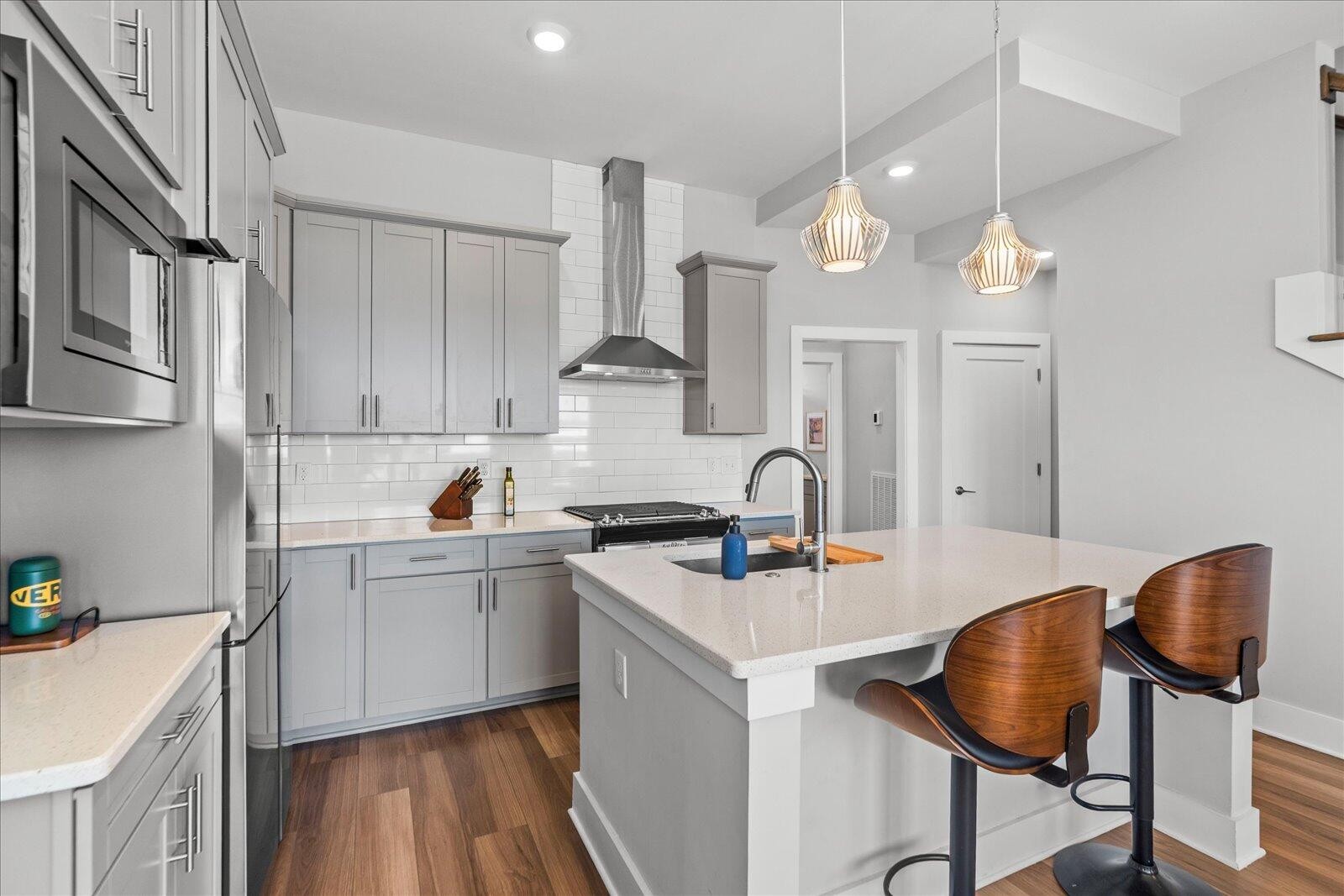 697 Burnside Place Chattanooga TN 37408