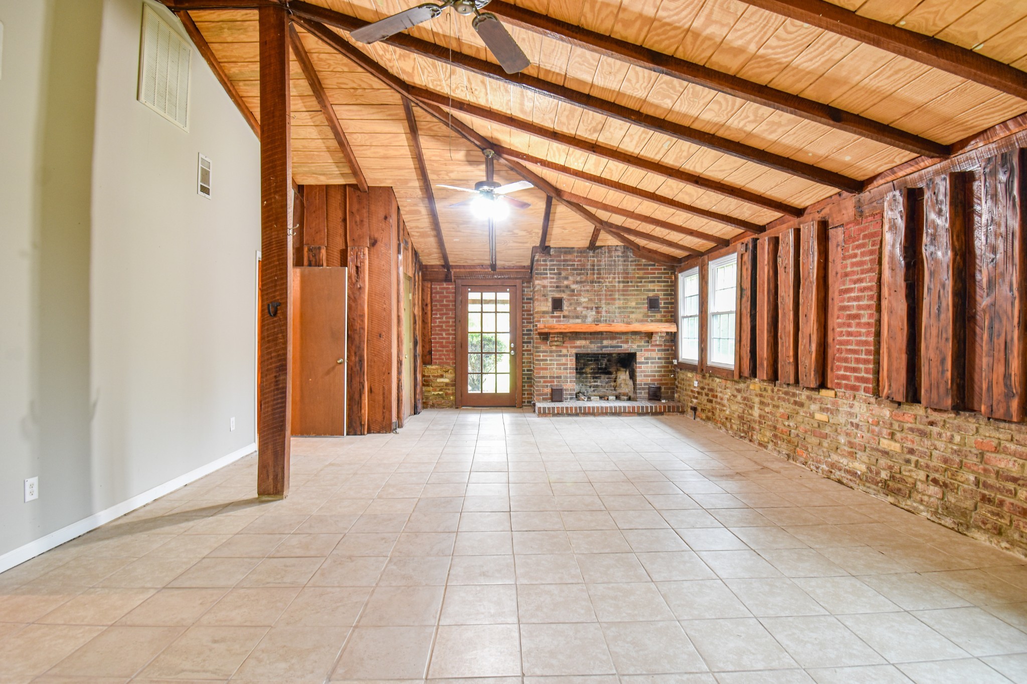 312 Sunnyside Lane Columbia TN 38401