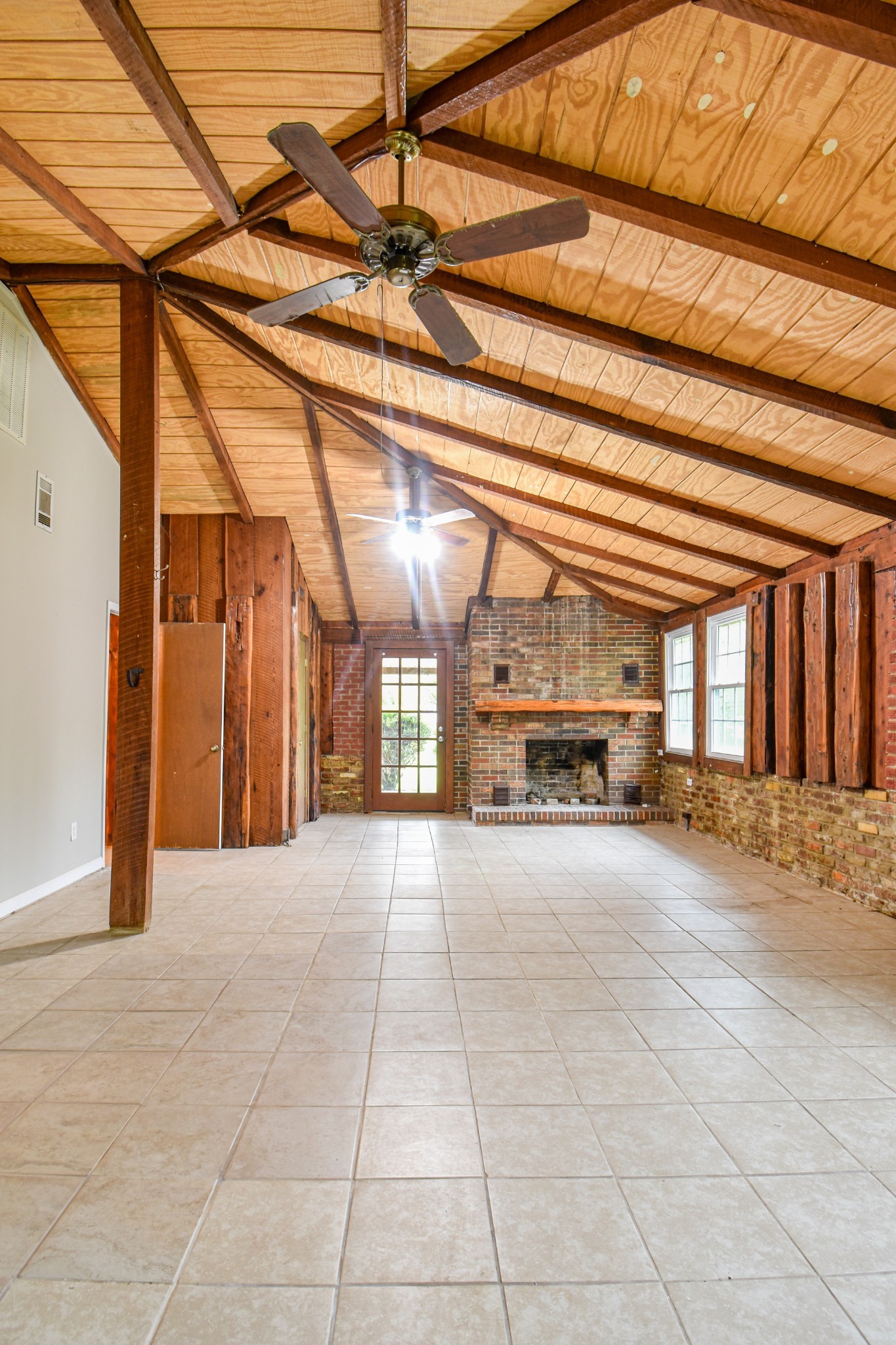 312 Sunnyside Lane Columbia TN 38401