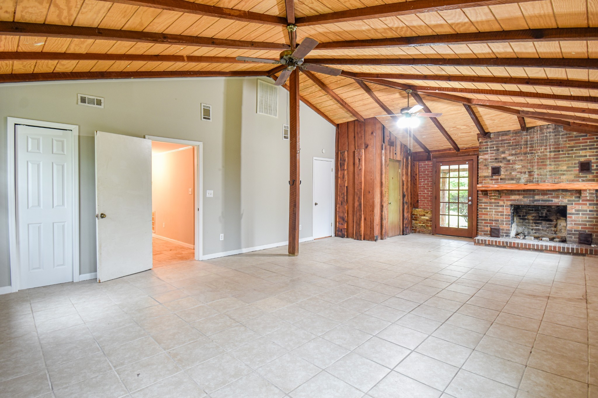312 Sunnyside Lane Columbia TN 38401