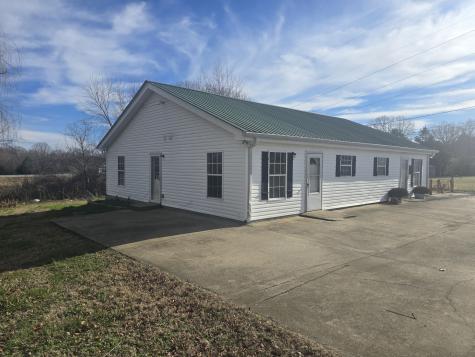 1330 Old Charlotte Road White Bluff TN 37187