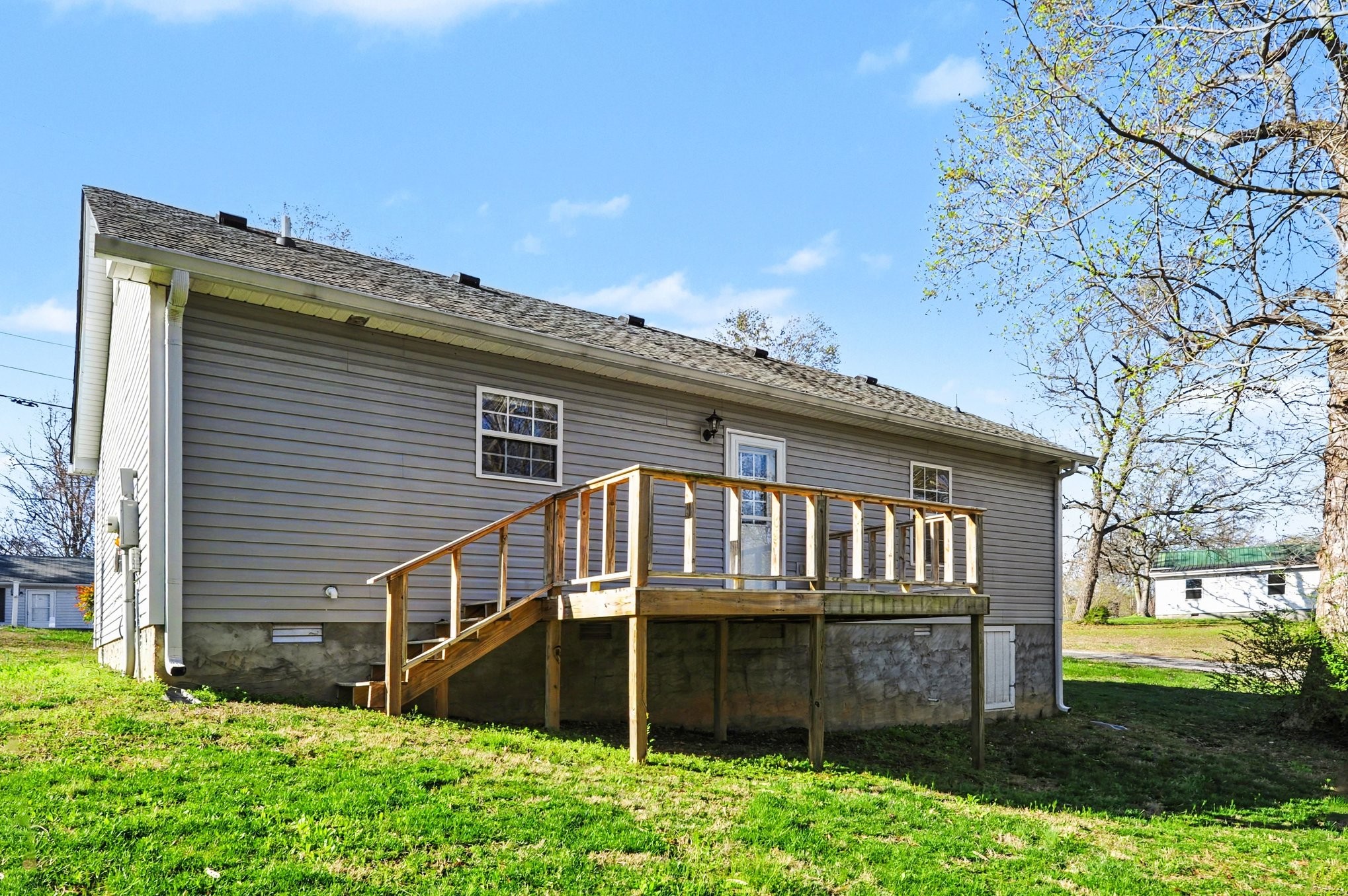 137 N Poole Street Ashland City TN 37015
