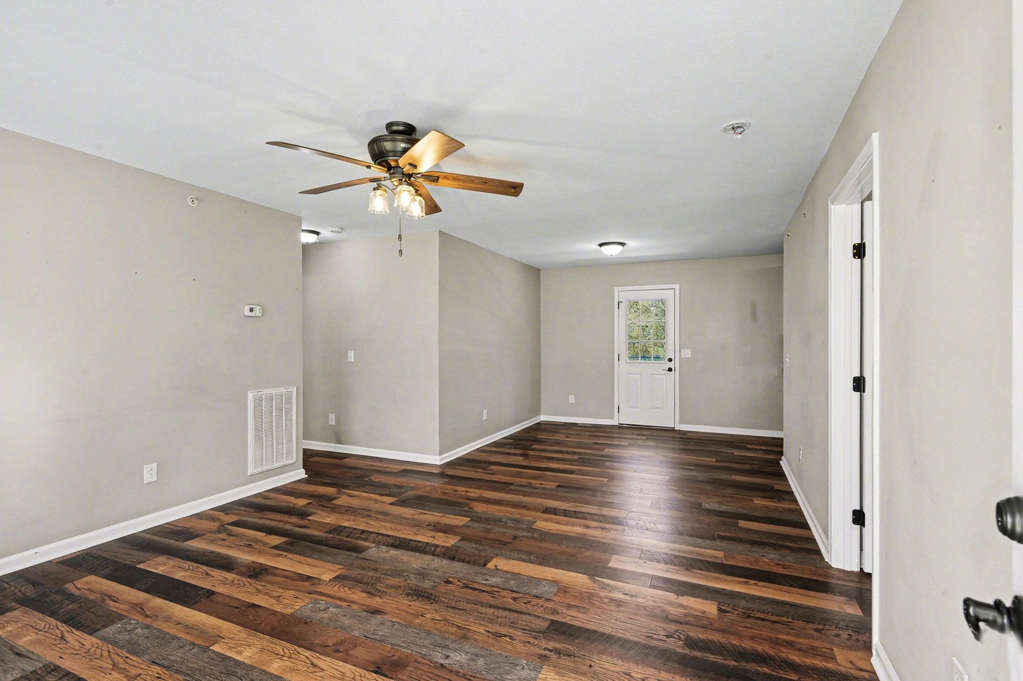 137 N Poole Street Ashland City TN 37015