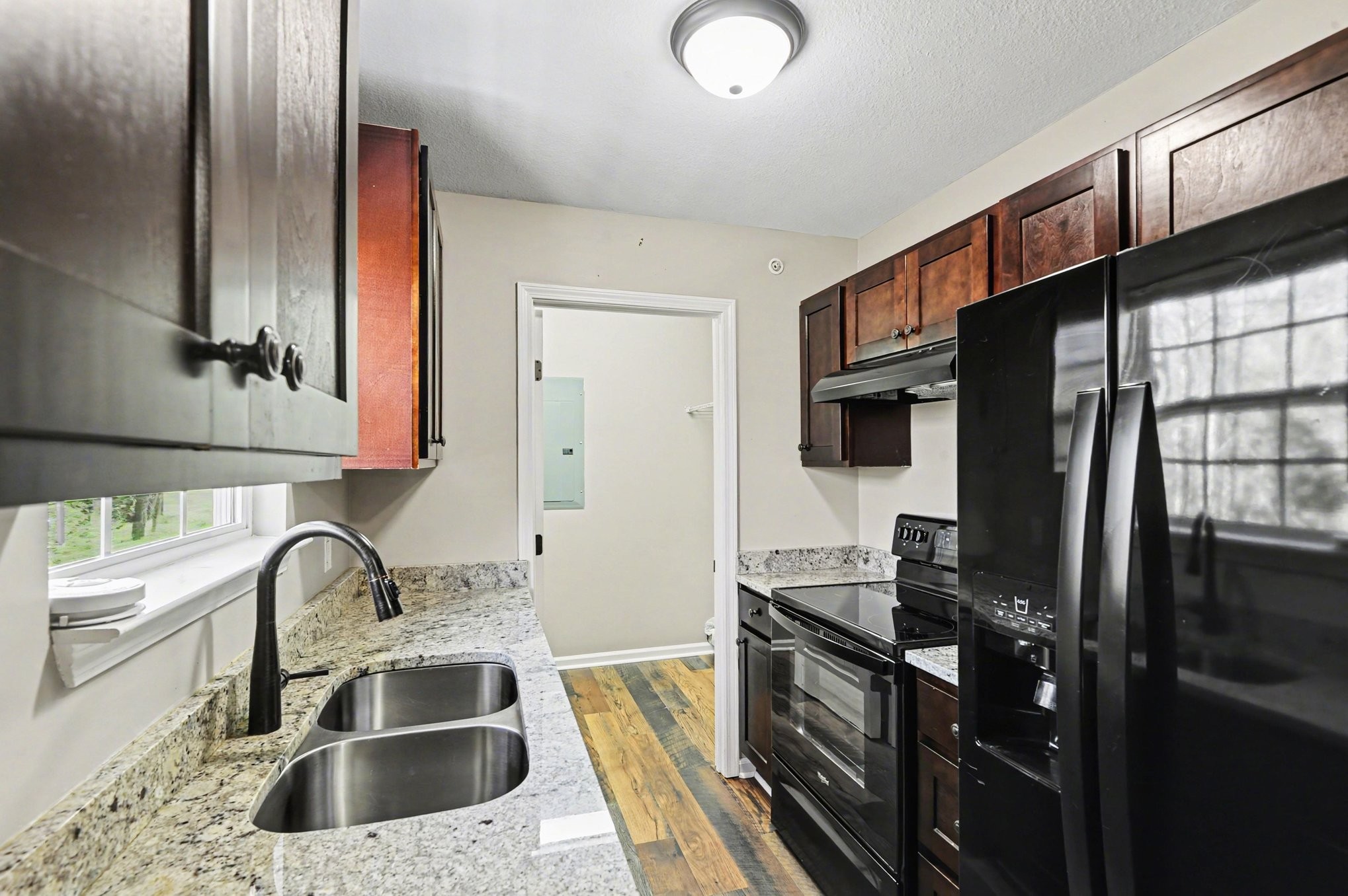 137 N Poole Street Ashland City TN 37015