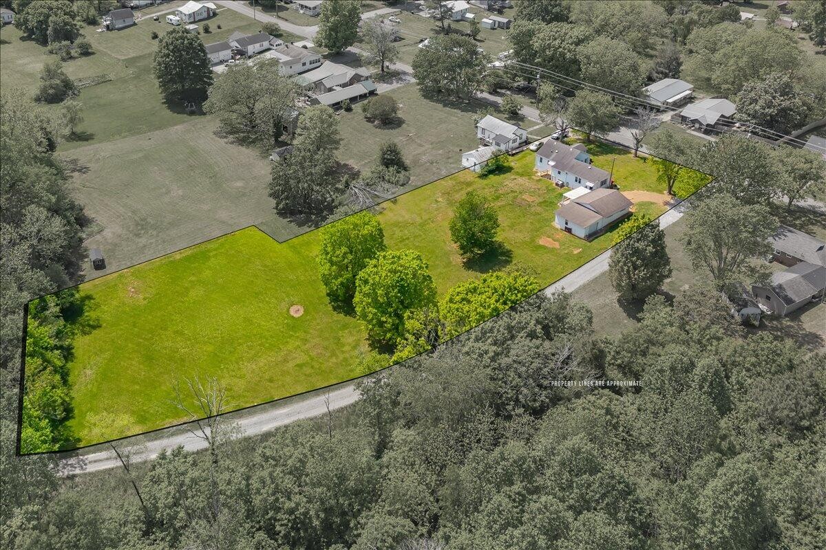 917 Central Avenue Athens TN 37303