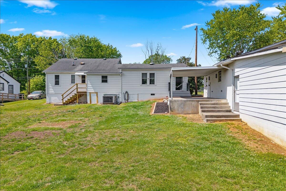 917 Central Avenue Athens TN 37303