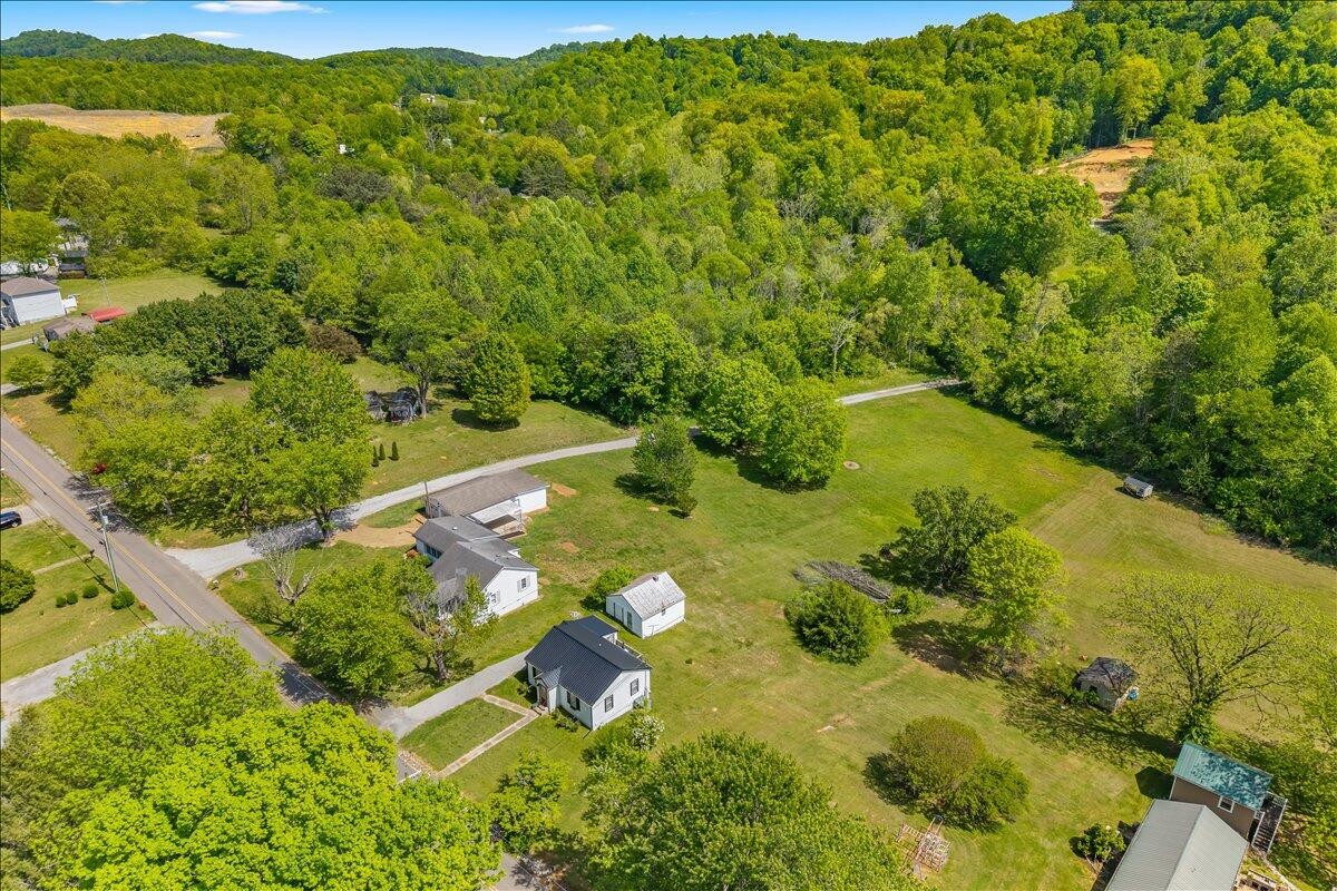 917 Central Avenue Athens TN 37303