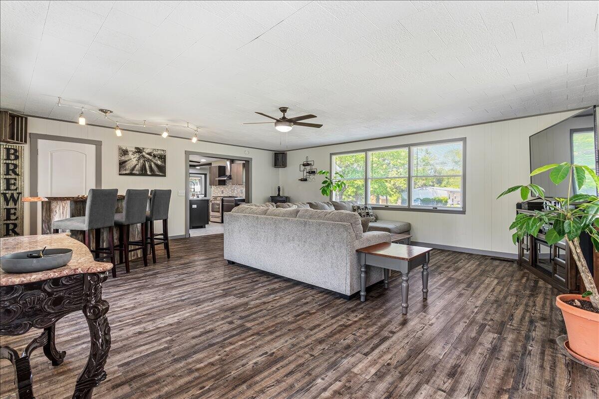 917 Central Avenue Athens TN 37303