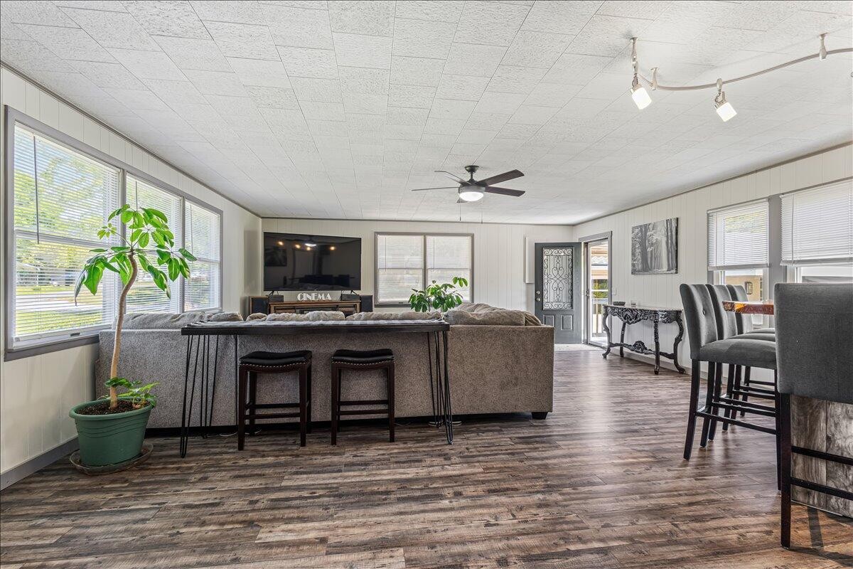 917 Central Avenue Athens TN 37303