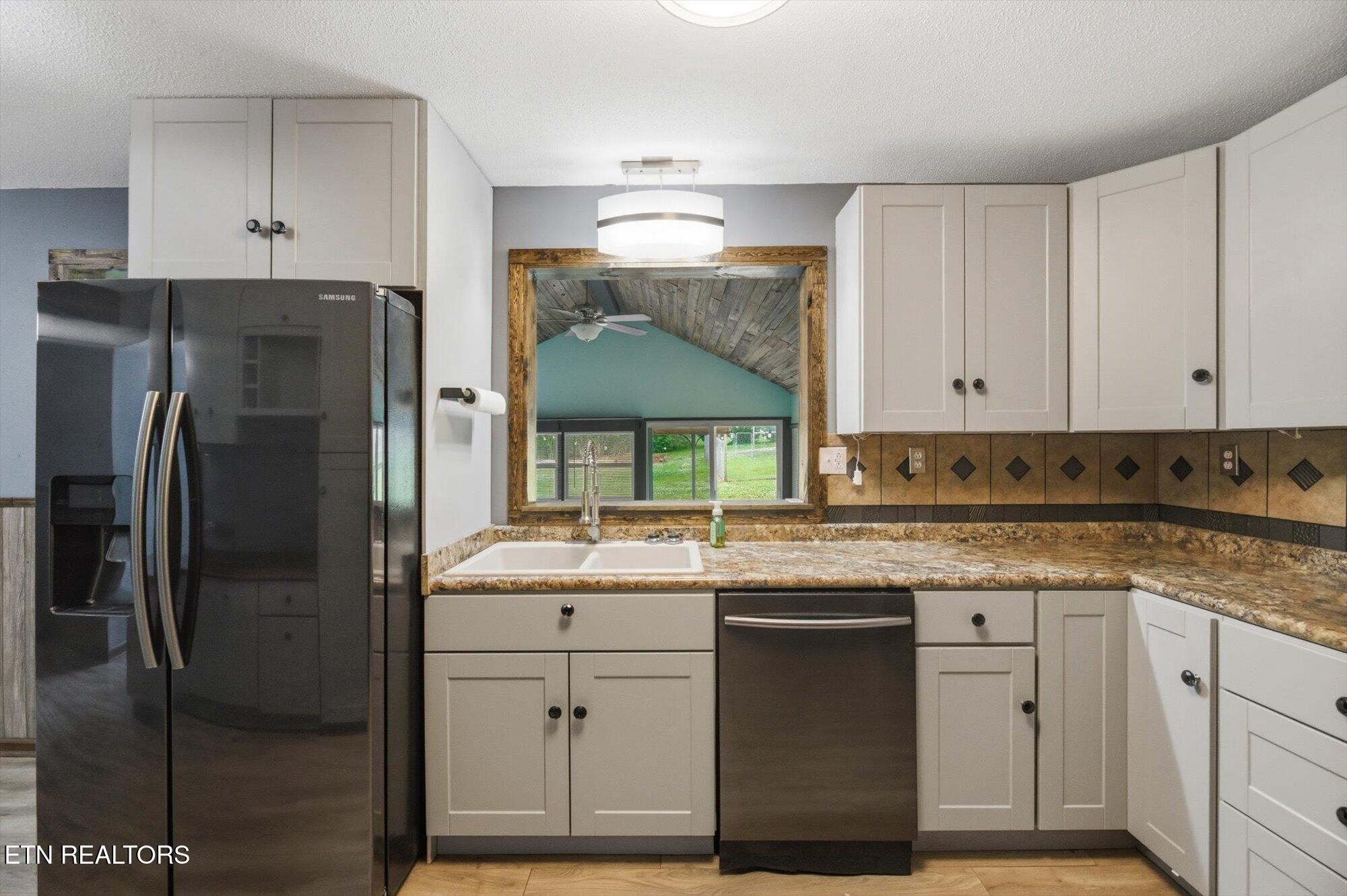 107 County Road 584 Englewood TN 37329