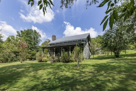648 Cummings Lane Cottontown TN 37048