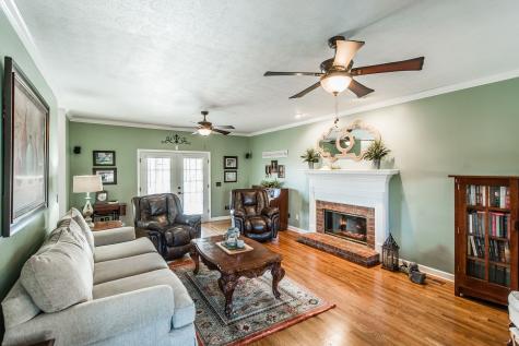 1124 Forestpointe Hendersonville TN 37075