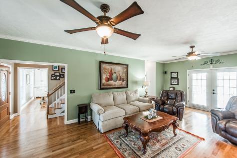 1124 Forestpointe Hendersonville TN 37075