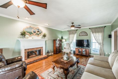 1124 Forestpointe Hendersonville TN 37075