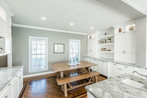 1124 Forestpointe Hendersonville TN 37075