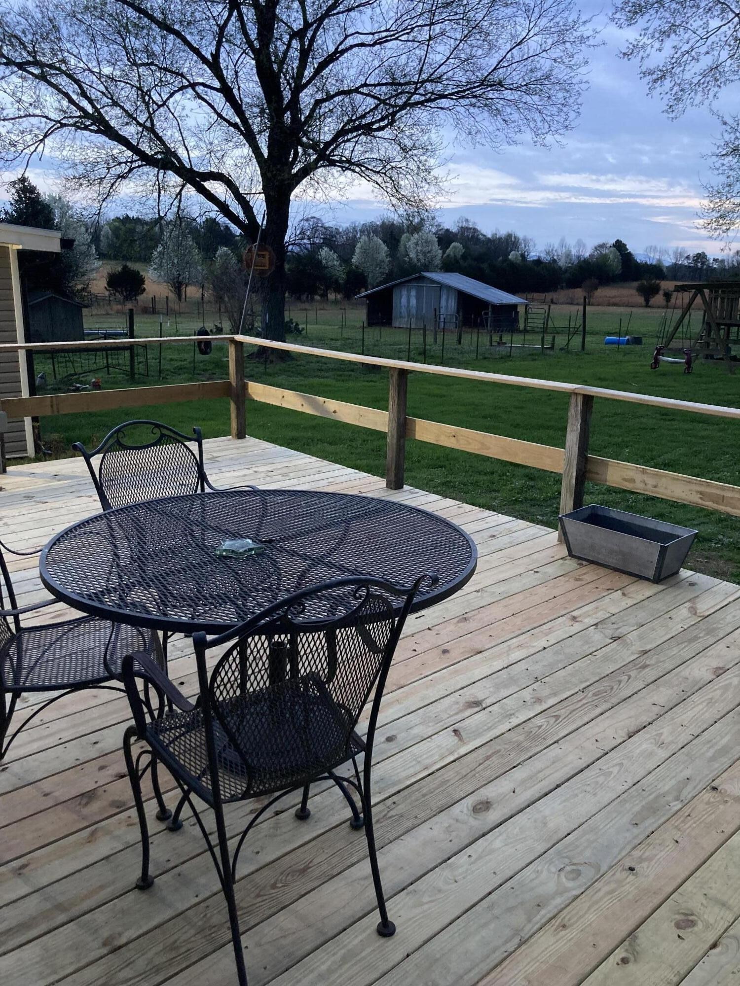 338 County Road 435 Englewood TN 37329
