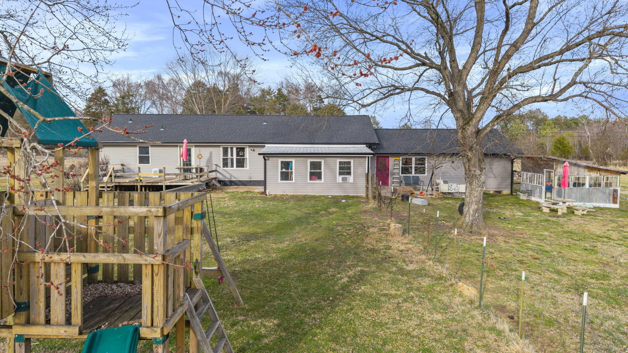338 County Road 435 Englewood TN 37329