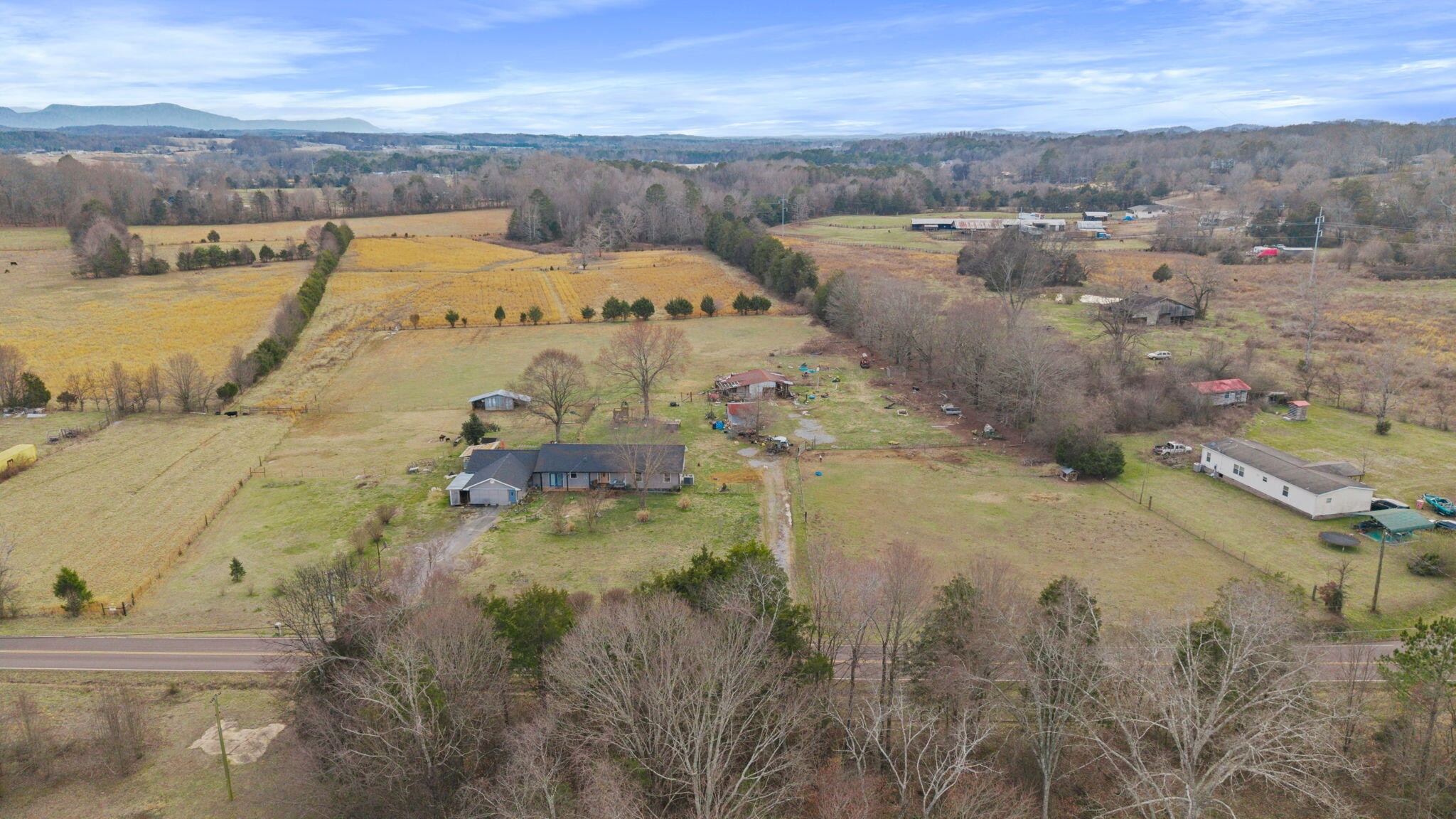 338 County Road 435 Englewood TN 37329