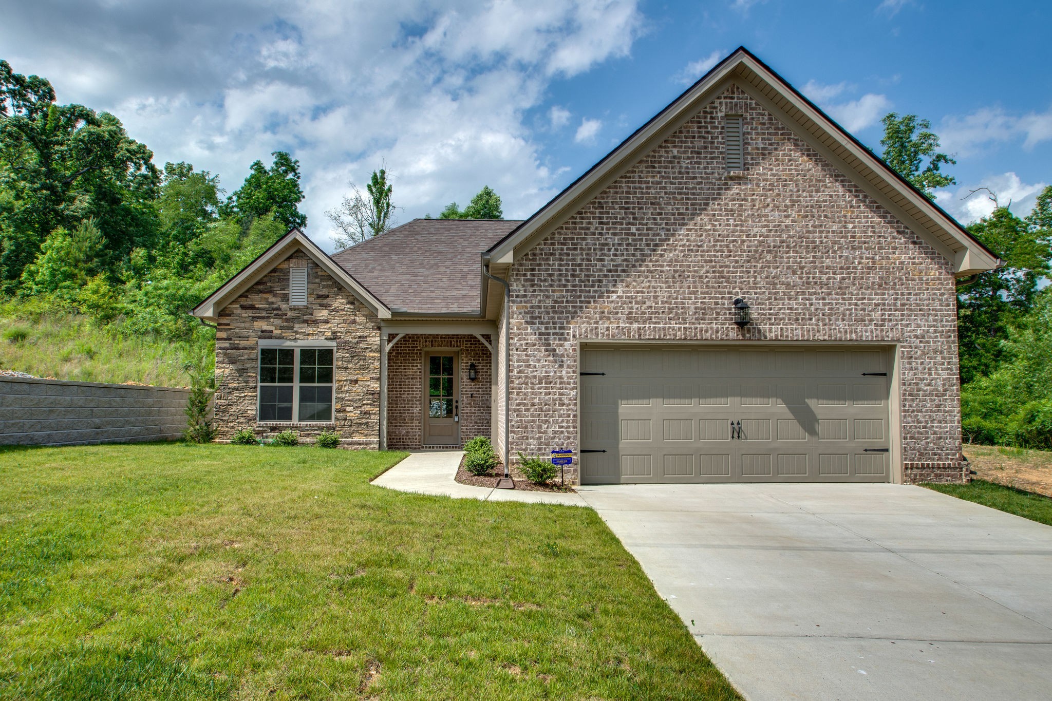 946 Hunters Lane Springfield TN 37172