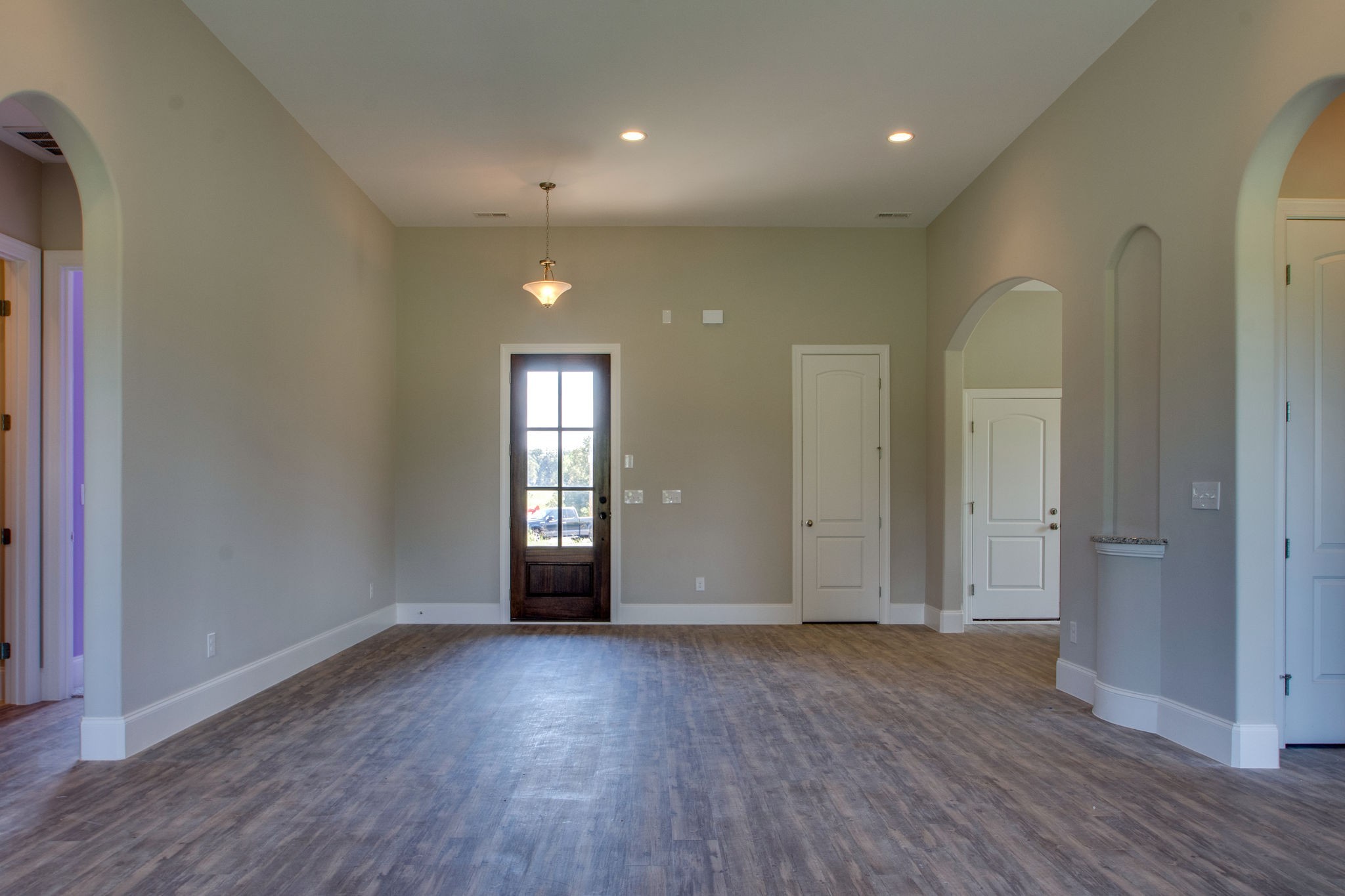 946 Hunters Lane Springfield TN 37172