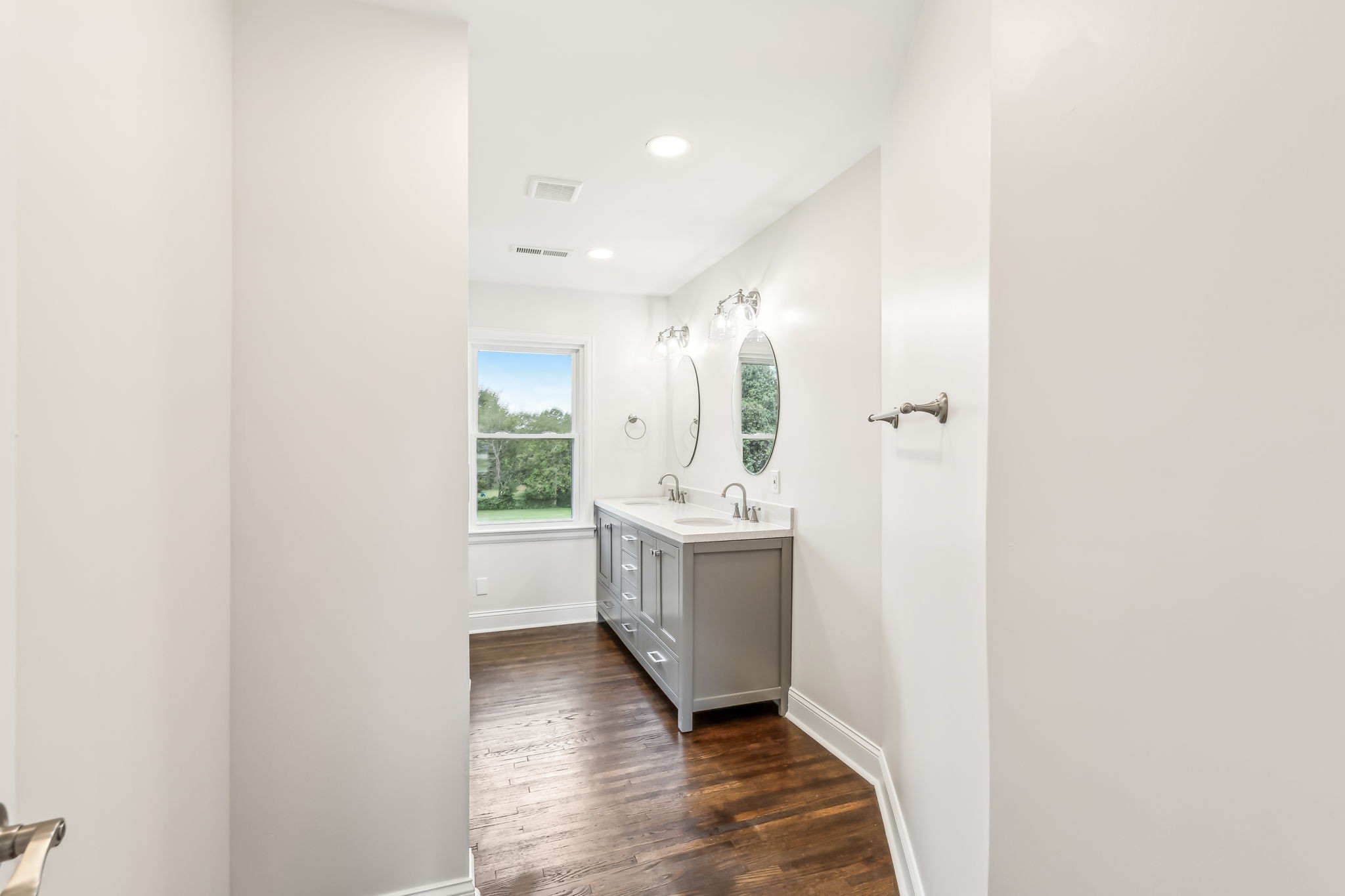 110 S Laurel Circle Columbia TN 38401